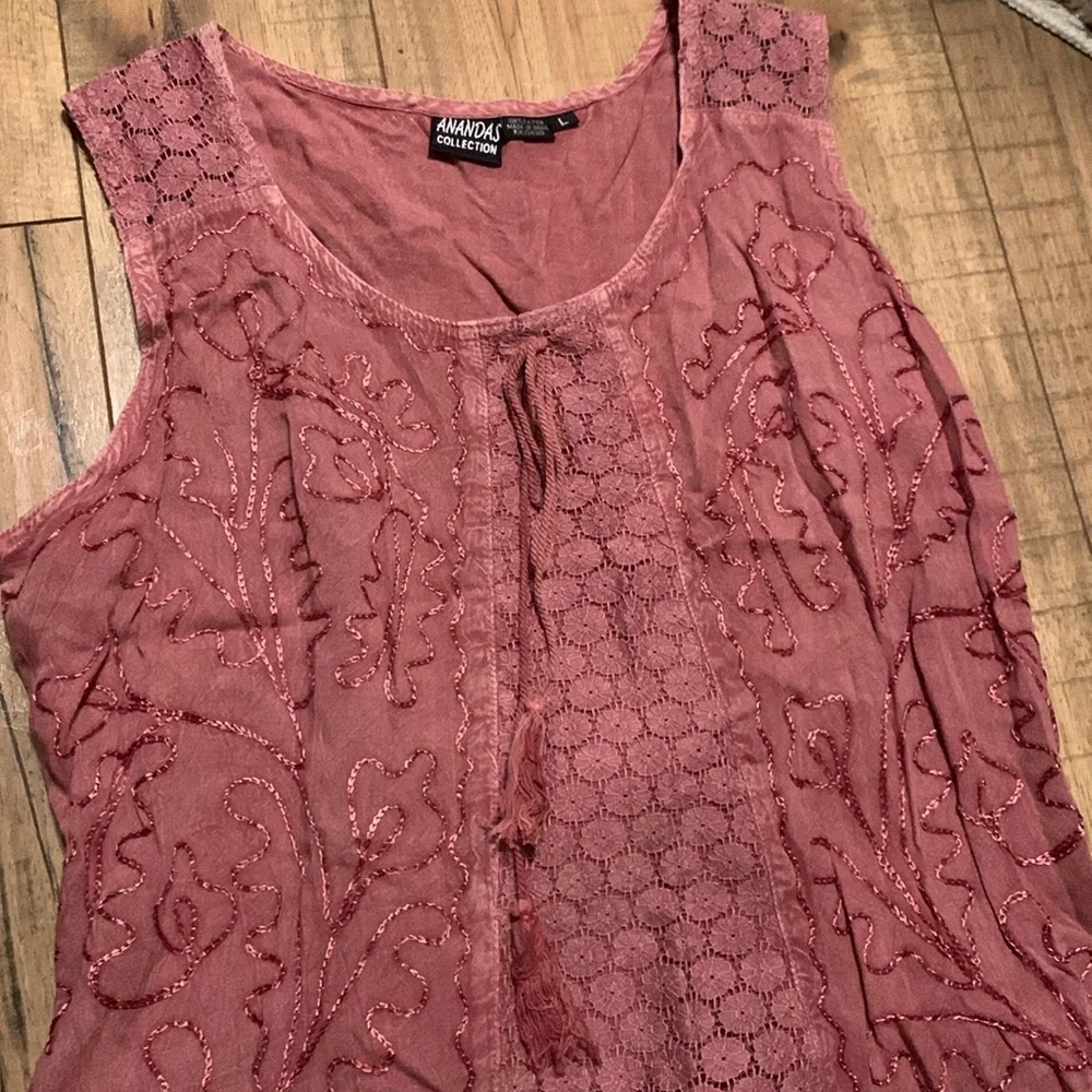 Ananda’s Sleeveless Lace Midi Dress in Rose - Picture 4 of 13